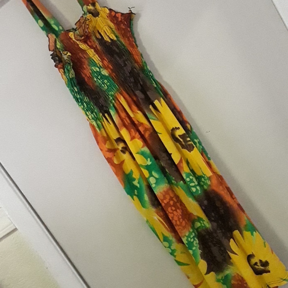 Sundress - Picture 4 of 4